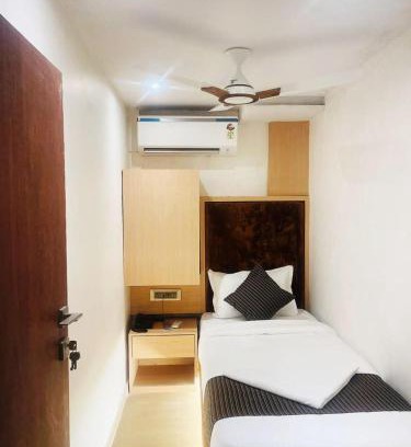 Andheri Hotel | Hotel Winton