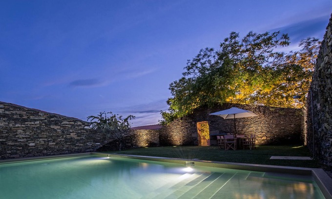 Provesende Otro | Hotel with 8 rooms located in the village of Provesende