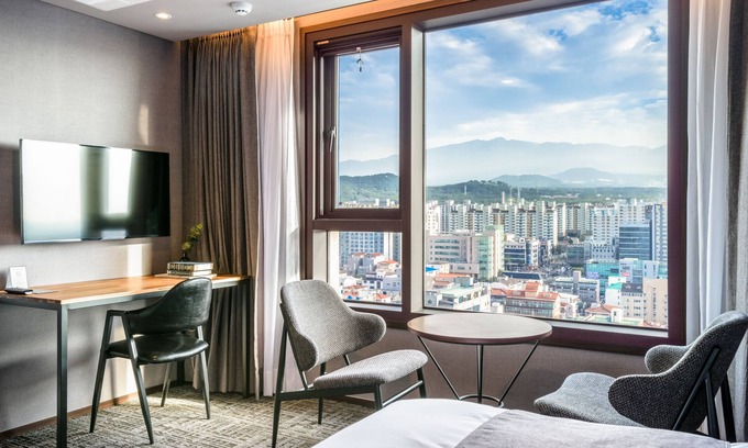 Downtown Hotel | Hotel With Jeju