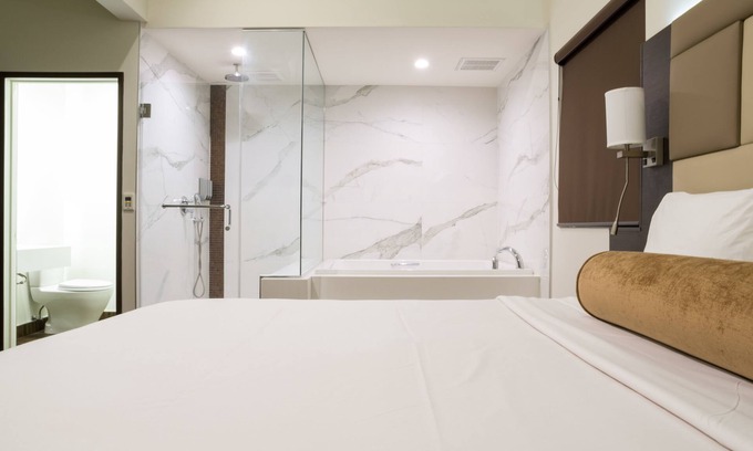 Downtown Hotel | Hotel Xilo Glendale