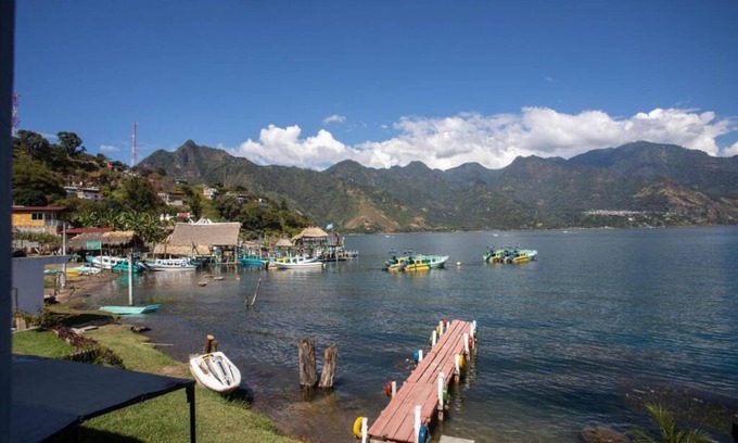 San Pedro La Laguna Hotel | Hotel y Rest las Cristalinas