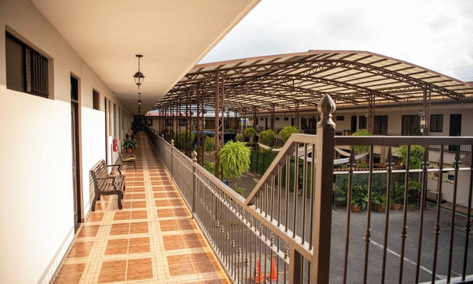 Cartago Hotel | Hotel y Restaurante El Guarco