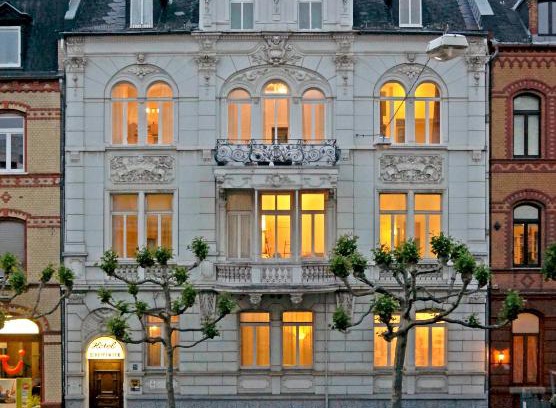 Biebrich Hotel | Hotel zum Scheppen Eck