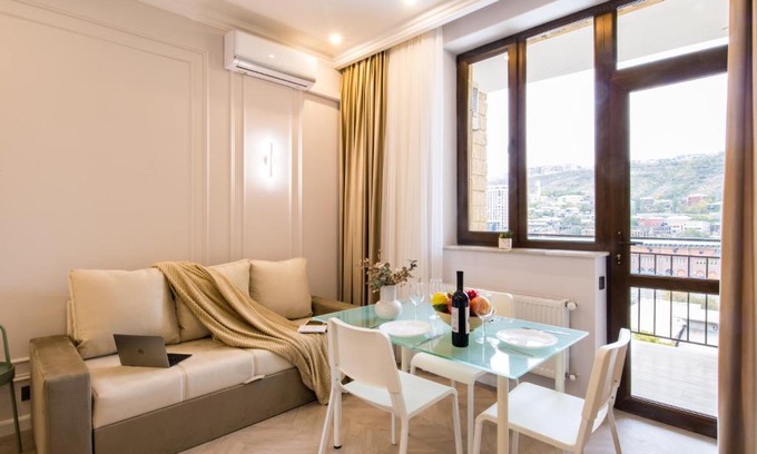 Kentron Apartamento | hotelise l Olivia Apartment
