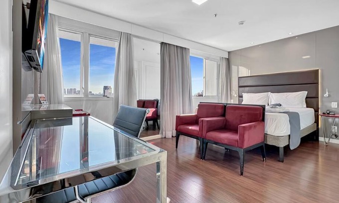 Vila Nova Conceicao Apartamento | Hotels Itaim Swimming pool Elegant