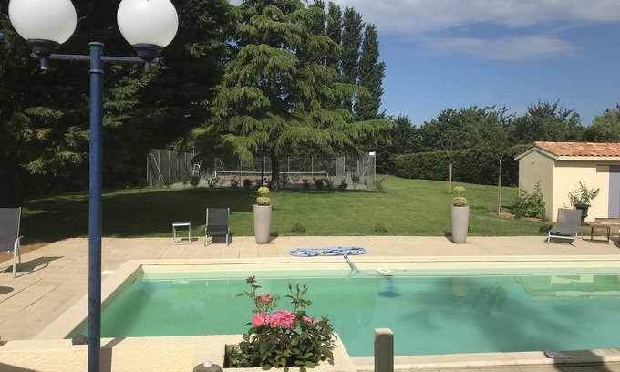 Port-Sainte-Foy-et-Ponchapt Casa | house in the dordogne swimming pool tennis
