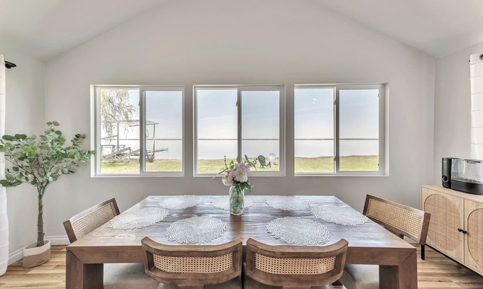 Houghton Lake Cabaña | Houghton Lake Sunset Cottage: Directly on Houghton Lake, Sister Cottage Next Door!