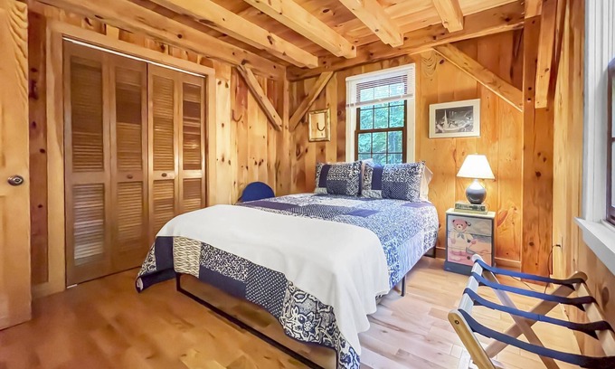 Rumney Casa | Hounds Nest:Community Decks on Stinson Lake, Dogs Ok, Central AC, Fire Pit, Fast WiFi & more