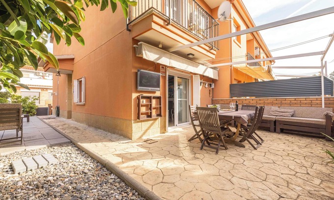 Miami Platja Casa | Casa a 150 metros de la playa, piscina,barbacoa y wallbox para coches eléctrico.