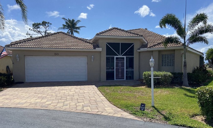 Burnt Store Marina Casa | House - 2 Bdrm-2 Bath w/Pool on Golf Course