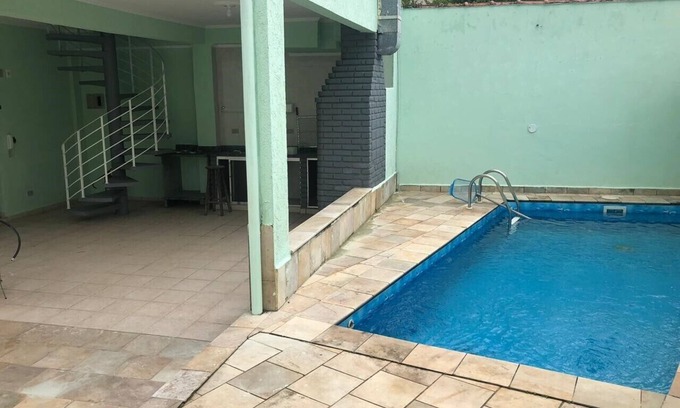 Real Casa | HOUSE 2 BLOCKS FROM THE SEA