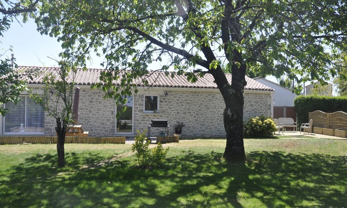 Liez Cabaña | CASA GÎTE 4 PERSONAS, TRANQUILA, PISCINA + SPA CUBIERTAS, MARAIS POITEVIN VENDÉE SUR