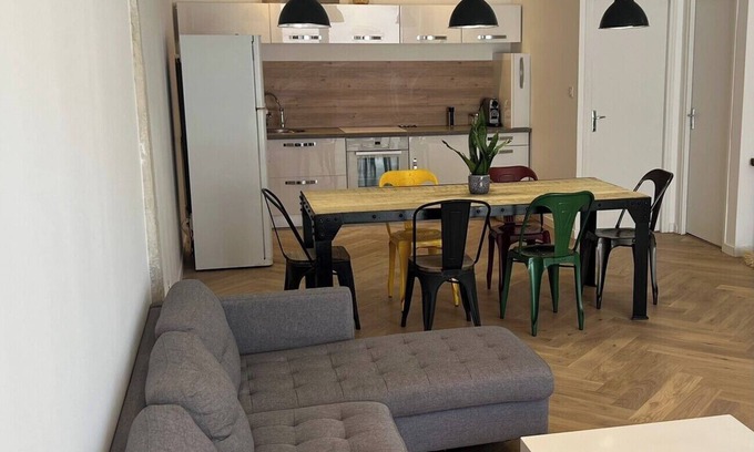 Saint-Lazare Casa | House 480m from Saint Charles station in quiet, gated residence