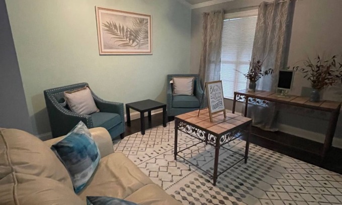 Whitehaven Casa | House- 5 minutes from Graceland