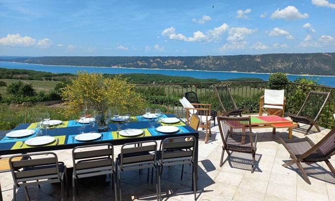 Aiguines Alquiler De Eote | House 6 People, Gorges du Verdon with panoramic view of Lake Ste Croix