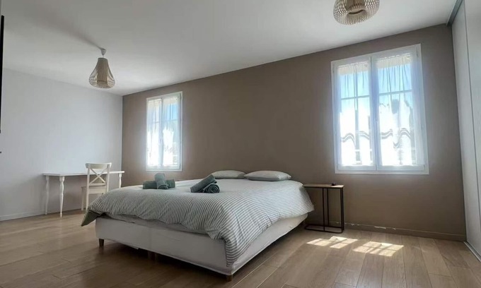 Esbly Casa | House 7 minutes from Disneyland Paris