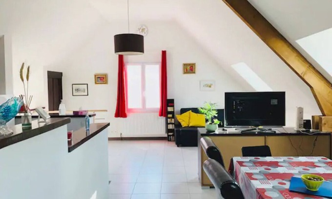 Pont-Sainte-Maxence Casa | ☆ House 72m2 / Garage and garden / Downtown ☆
