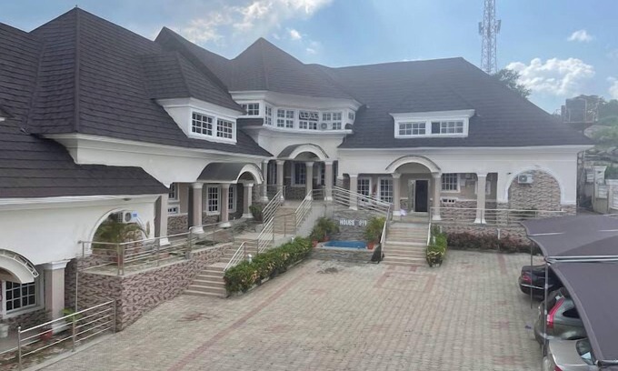 Abuja Apartamento | House 919 Suites And Apartments