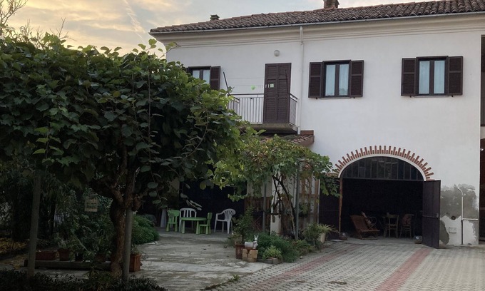 Asti Apartamento | House Aromas and Art accommodation MENTALIME