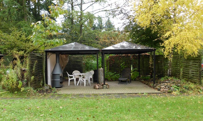 Leuenberg Apartamento | Casa en el centro del lago a través de Tiefensee