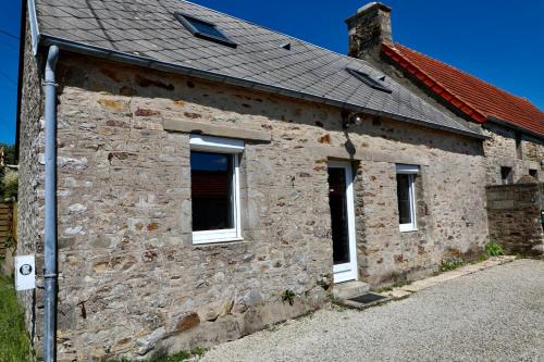 Les Moitiers-d'Allonne Casa | House between Land and Sea