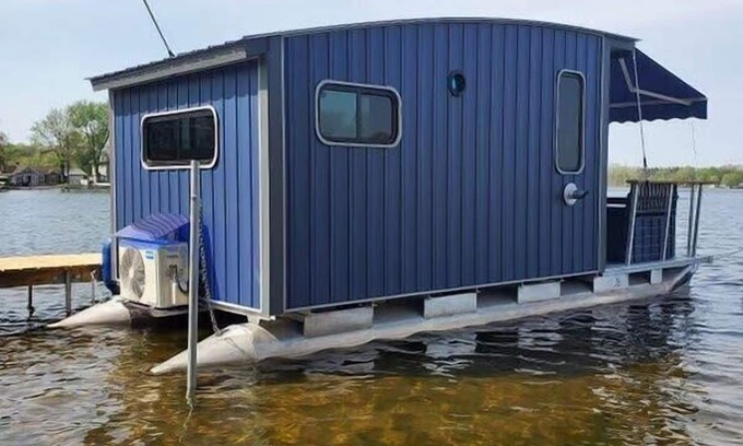 Mayfield Alquiler De Eote | House boat on Fife Lake