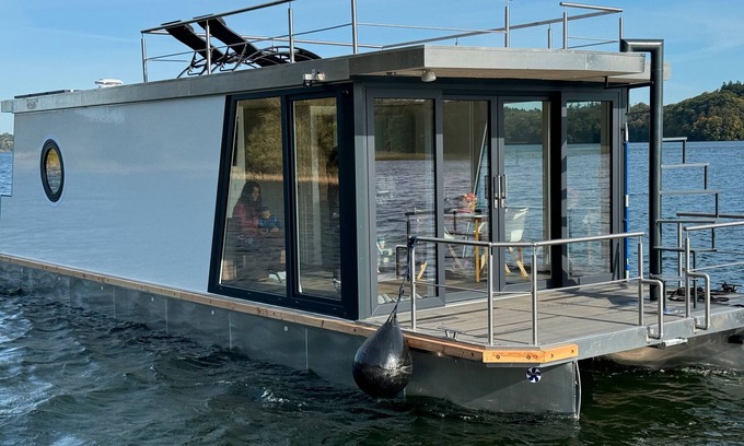 Dobin am See Alquiler De Eote | Casa Barco 'Seahome' con vistas al lago, terraza privada y Wi-Fi