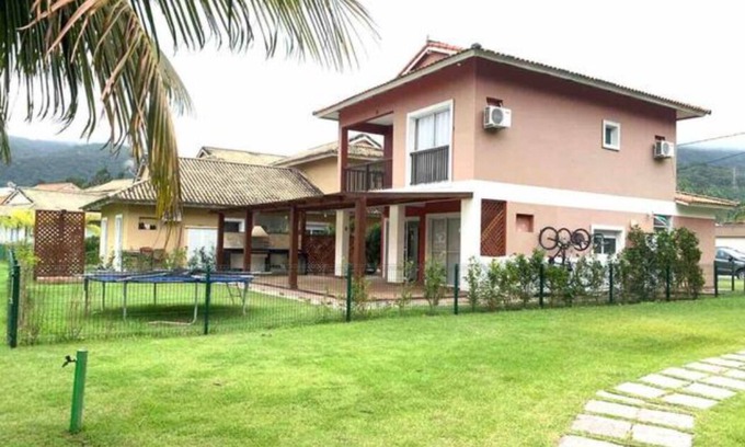 Sahy Casa | House next to the beach - sahy- village of kings- principality