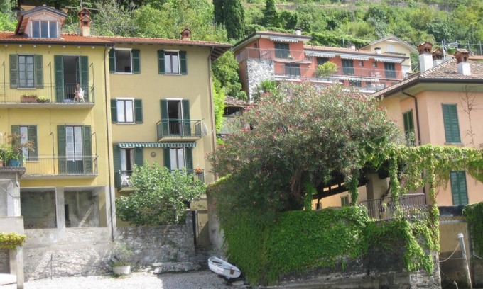 Fiumelatte Casa | Casa por el lago