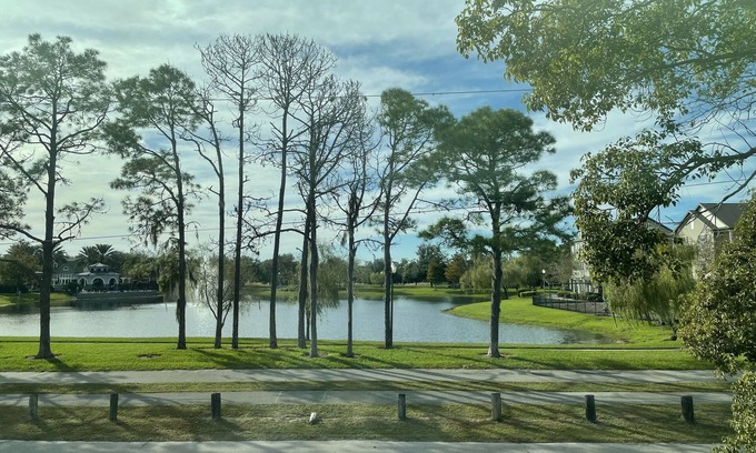 Baldwin Park Casa | House close to Downtown Orlando has Walking trail and next to Baldwin Park Lake