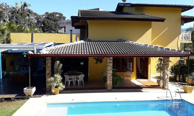 Costa do Sol Casa | CASA COSTA DE SOL-BERTIOGA 3 SUITES 3WC PISC. 2 LAVABO- 200 MTS PLAYA / WIFI