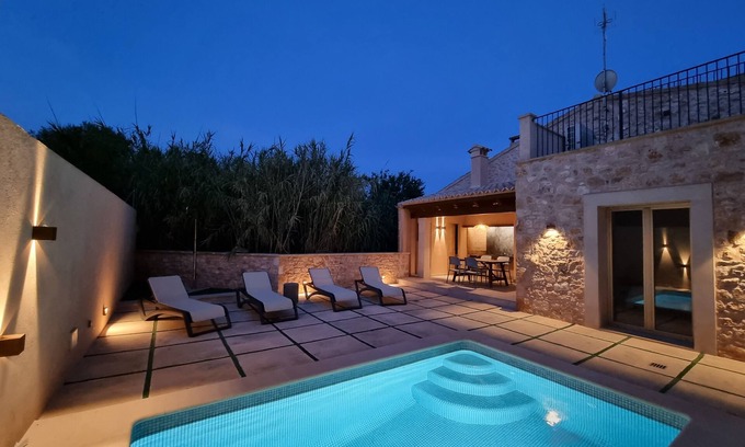 Es Llombards Casa | Casa completamente reformada, SOSTENIBLE, piscina, wifi