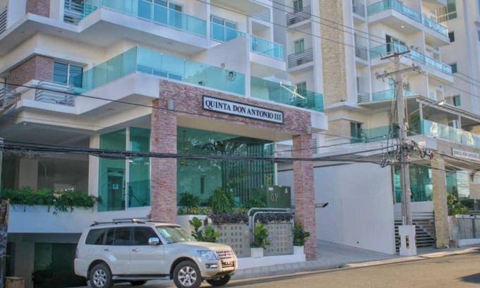 Downtown Santo Domingo Casa | Elegante y acogedor apto. Santo Domingo, Pool /Gym