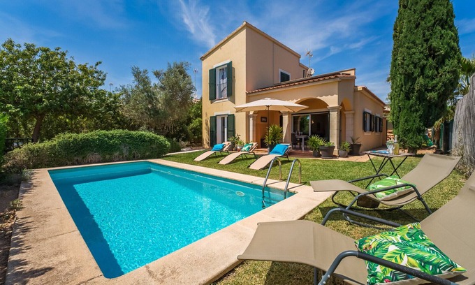 Sa Rapita Chalet De Esquí | Casa Doris en Sa Ràpita con piscina