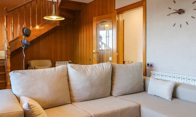 Sant Cebria de Vallalta Villa | House with private pool