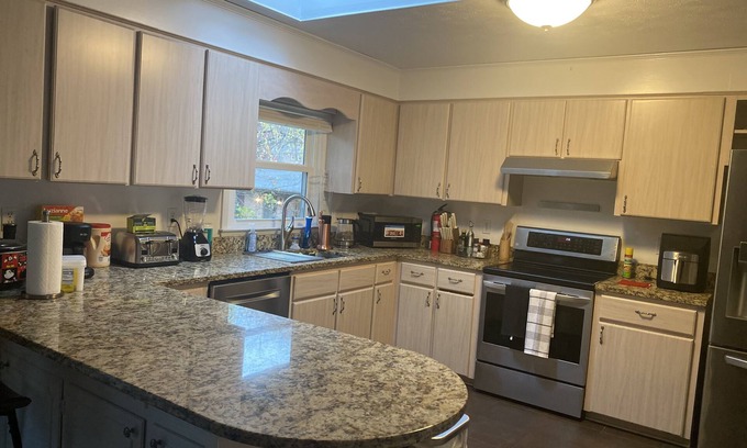 Charlottesville Casa | House for group of 8 or 9