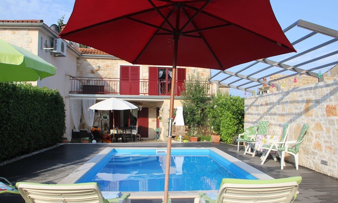 Vrznaveri Hotel | Casa llena de encanto y tranquila a 5 km del mar