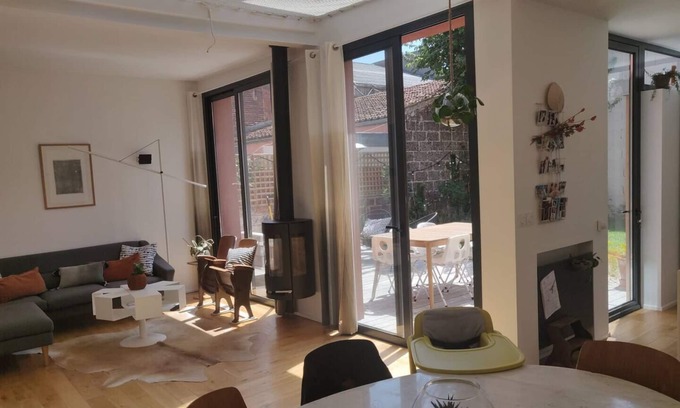 Les Lilas Casa | House garden &BBQ 20mn from châtelet by metro