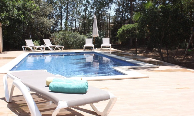 Santa Margalida Cabaña | Casa ideal para familias con niños, amplio jardín con piscina y zona de juegos