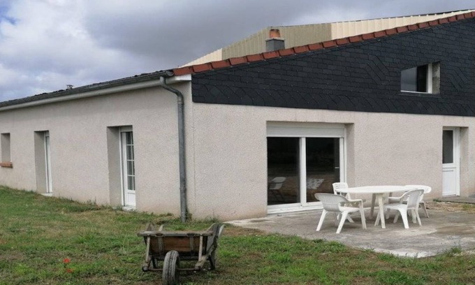 Montlivault Casa | HOUSE in a charming village near the castles