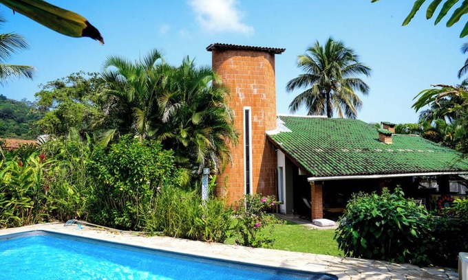 Praia do Toque-Toque Pequeno Casa | House in a gated community in São Sebastião: 180 m from Toque-Toque beach