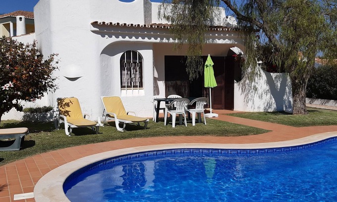 Sesmarias Villa | House in a quiet area with private pool and beautiful garden