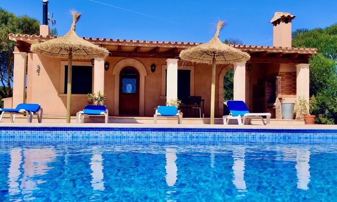Santanyí Chalet De Esquí | Casa en un entorno de autentica naturaleza, a 2 kilometros de la mejores playas