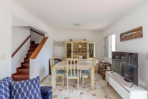 Pero Apartamento | Casa en Cabo Frio a 200m de la playa ADP001