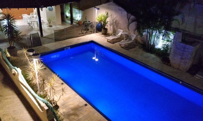 Jardim Capricornio Casa | Caraguatatuba, Casa con piscina, 100 m de playa, WiFi, Barbacoa, Seguridad 24h