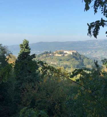Todi Casa | House in Central Todi with Sensational Views of Surrounding Countryside