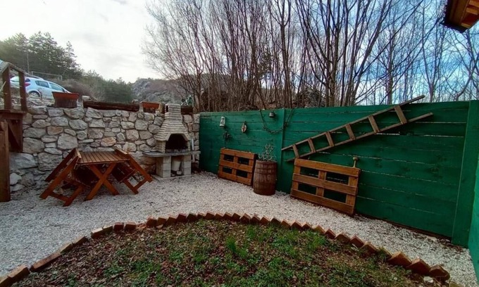 Donje Polje Casa | House in Cetinje. A quiet and peaceful place to rest. Near 2 national parks.