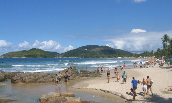 Guaruja Casa | Casa Condominio, 4 suites, Aire acondicionado, Piscina, Barbacoa y Horno
