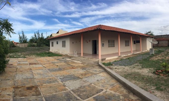 Coqueiro Casa | Casa en Coqueiro, con 4 habitaciones, aire acondicionado, ducha eléctrica y pozo.