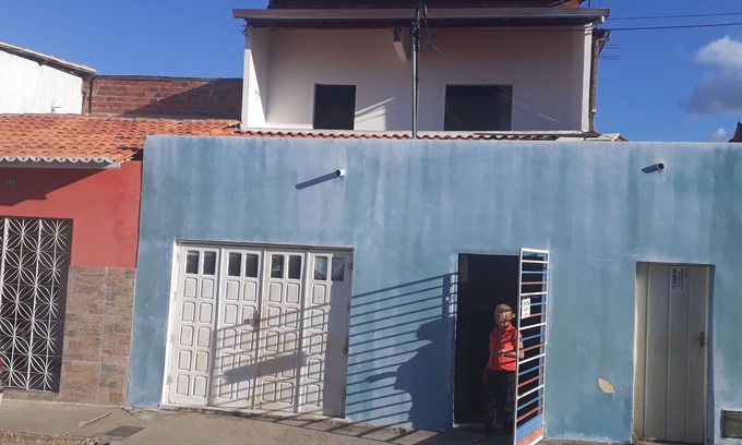 Itaberaba Casa | CASA FRENTE A UN JARDÍN LLAMADO: PLAZO DE LAS HORMIGAS CON 1 ° ANDAR.